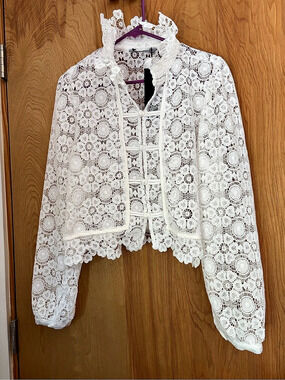 Lioness White Lace Top NWT M